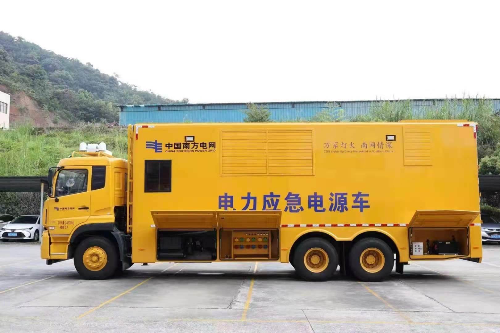 普洱安康大型柴油发电机发电车UPS电源出租租赁